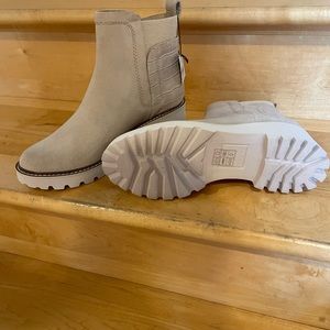 Dolce Vita Huey H20 Booties (Dune)